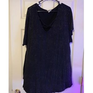 Cross Cross front Tee